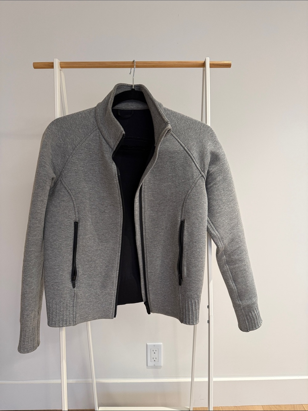 lululemon athletica Gray Full-Zip Knit Bomber Jacket
